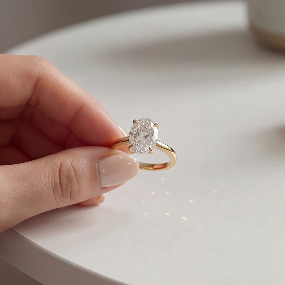 2.06 Karat D Color Vs1 Berraklık Oval Lab Grown Pırlanta Yüzük